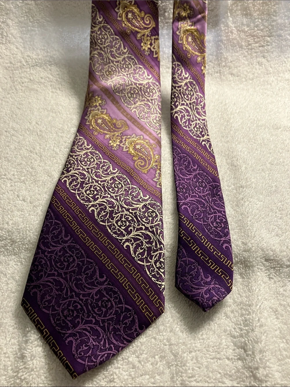 Stacy Adams Purple Paisley Silk Tie with Gold Accents